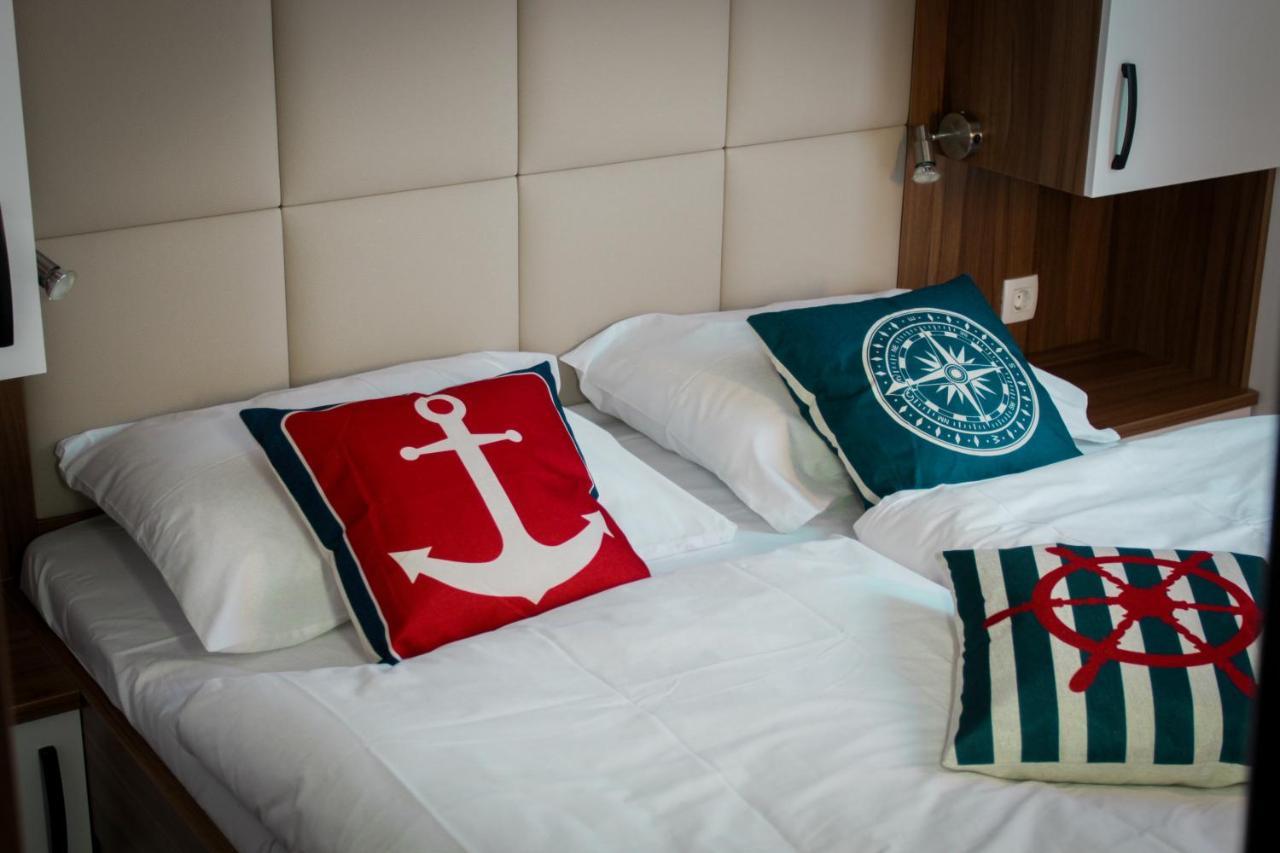 Sh Porto 1 Floating House, Marina Portoroz Apartment Екстериор снимка
