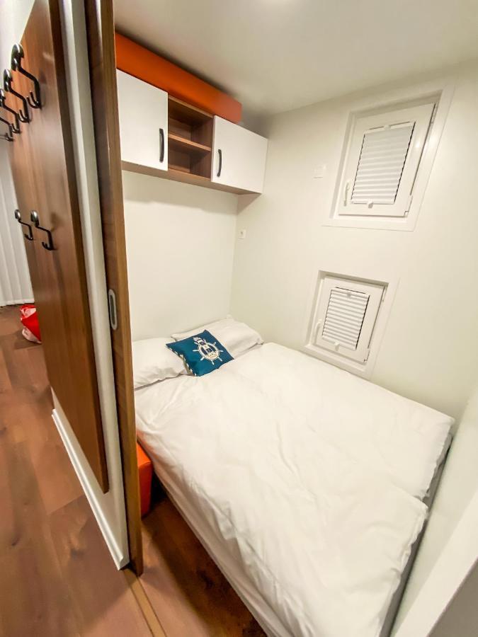 Sh Porto 1 Floating House, Marina Portoroz Apartment Екстериор снимка